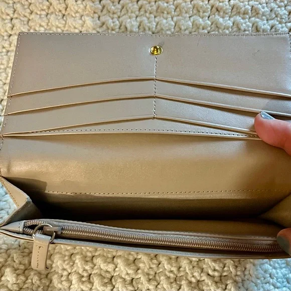 2 Wallets! Nordstrom leather Continental and Fossil Minimal Wallet - Picture 5 of 9